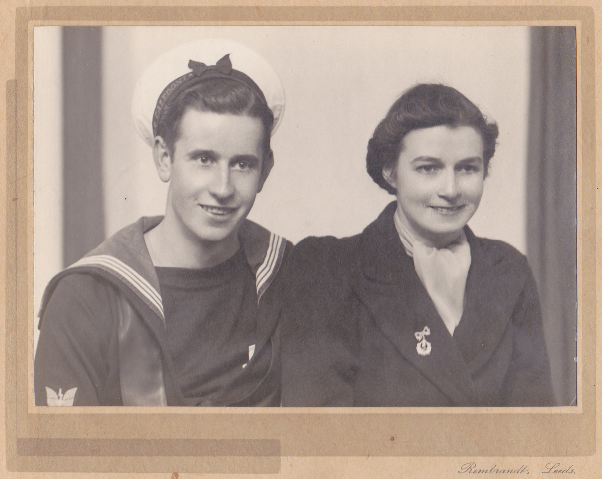 J'November 30th 1942, Lots of love, Edith xxx'